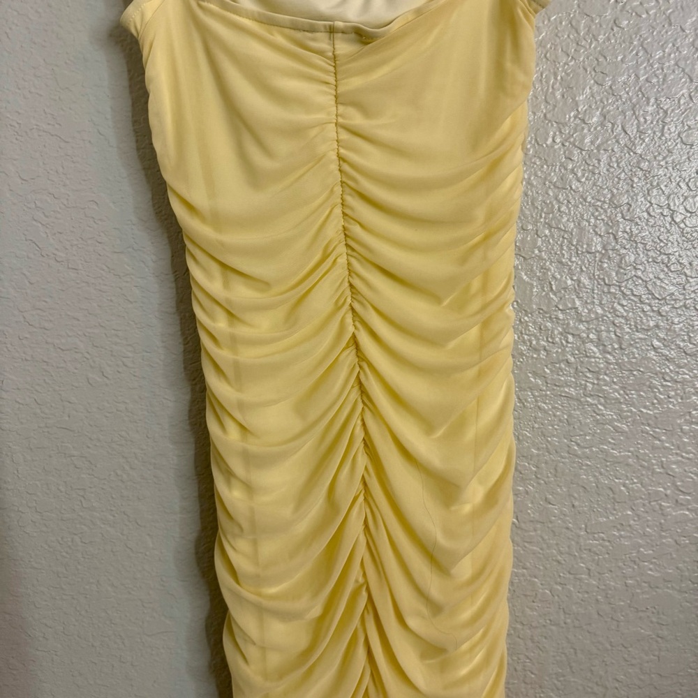 Chic Yellow Ruched Midi Dress - Picture 4 of 9